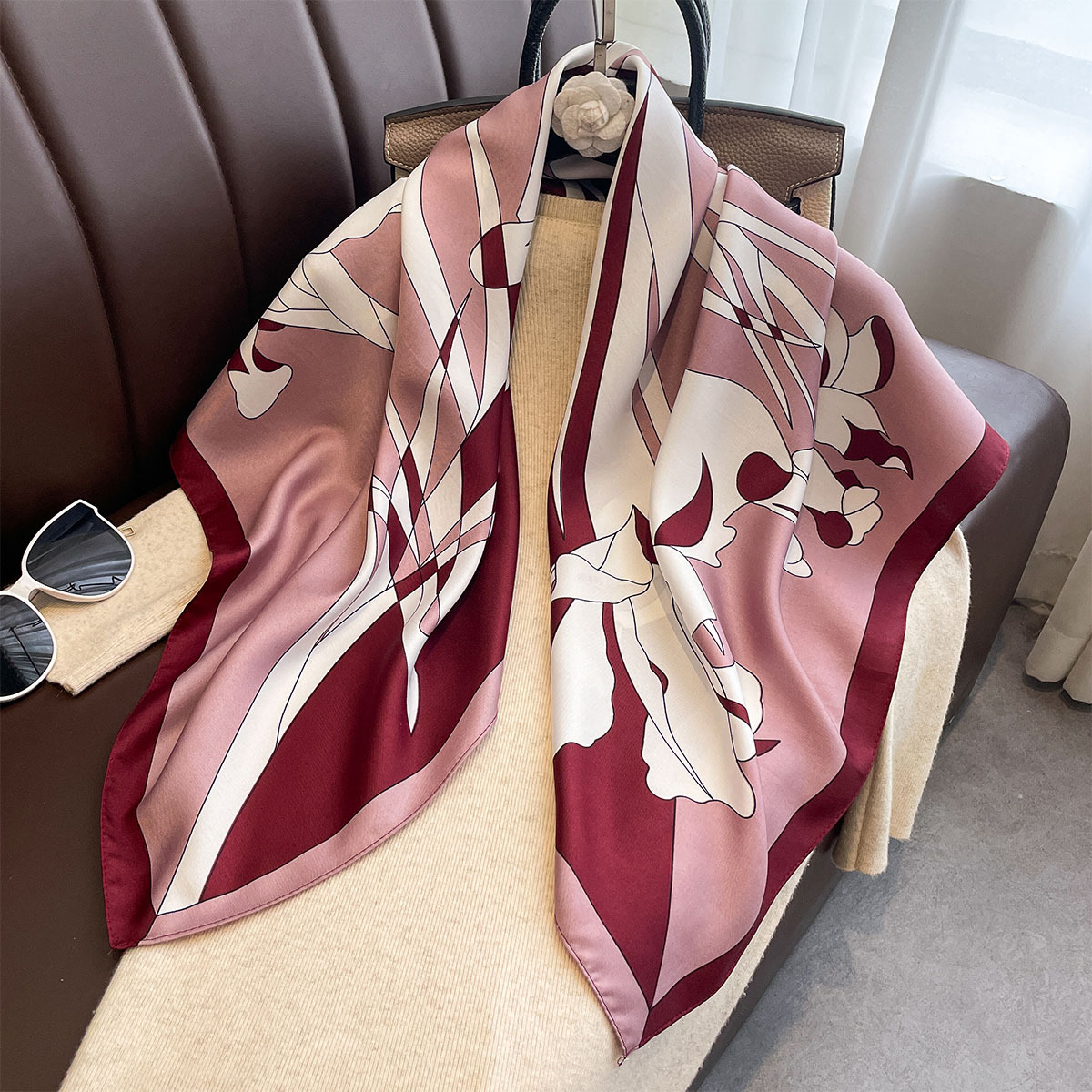 فاخر 90*90 سنتيمتر مربع وشاح ح - مراجعة Scarf Silk Square وسعره