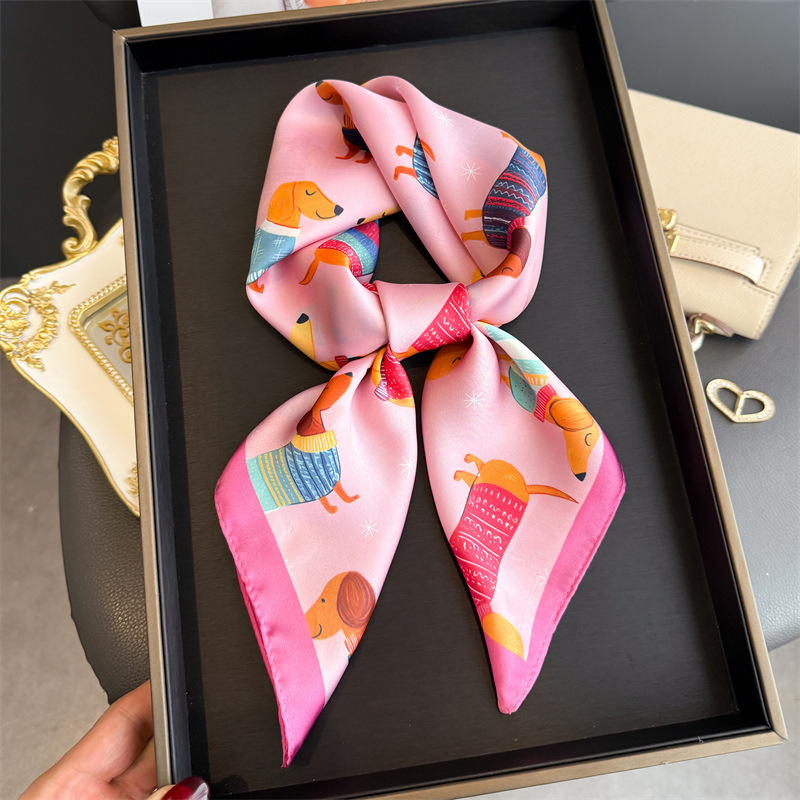 وشاح باندانا أنيق بطبعة كلب ال - مراجعة Scarf Silk Square وسعره