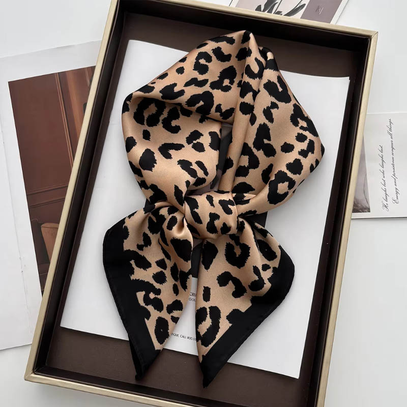 الفاخرة ليوبارد طباعة الإناث ا - مراجعة Face Scarf Mask وسعره